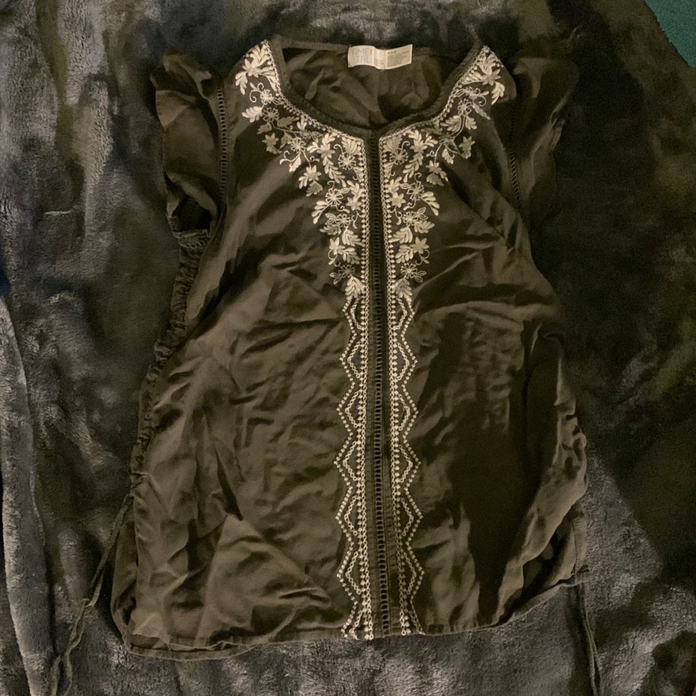 olive green size small brand: time and true